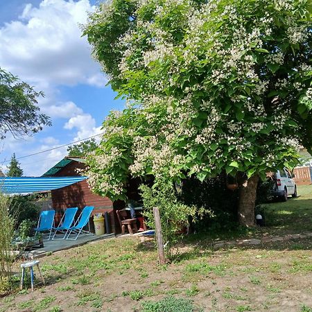 Kek-Feher Mobilhaz Zsombo Exterior photo